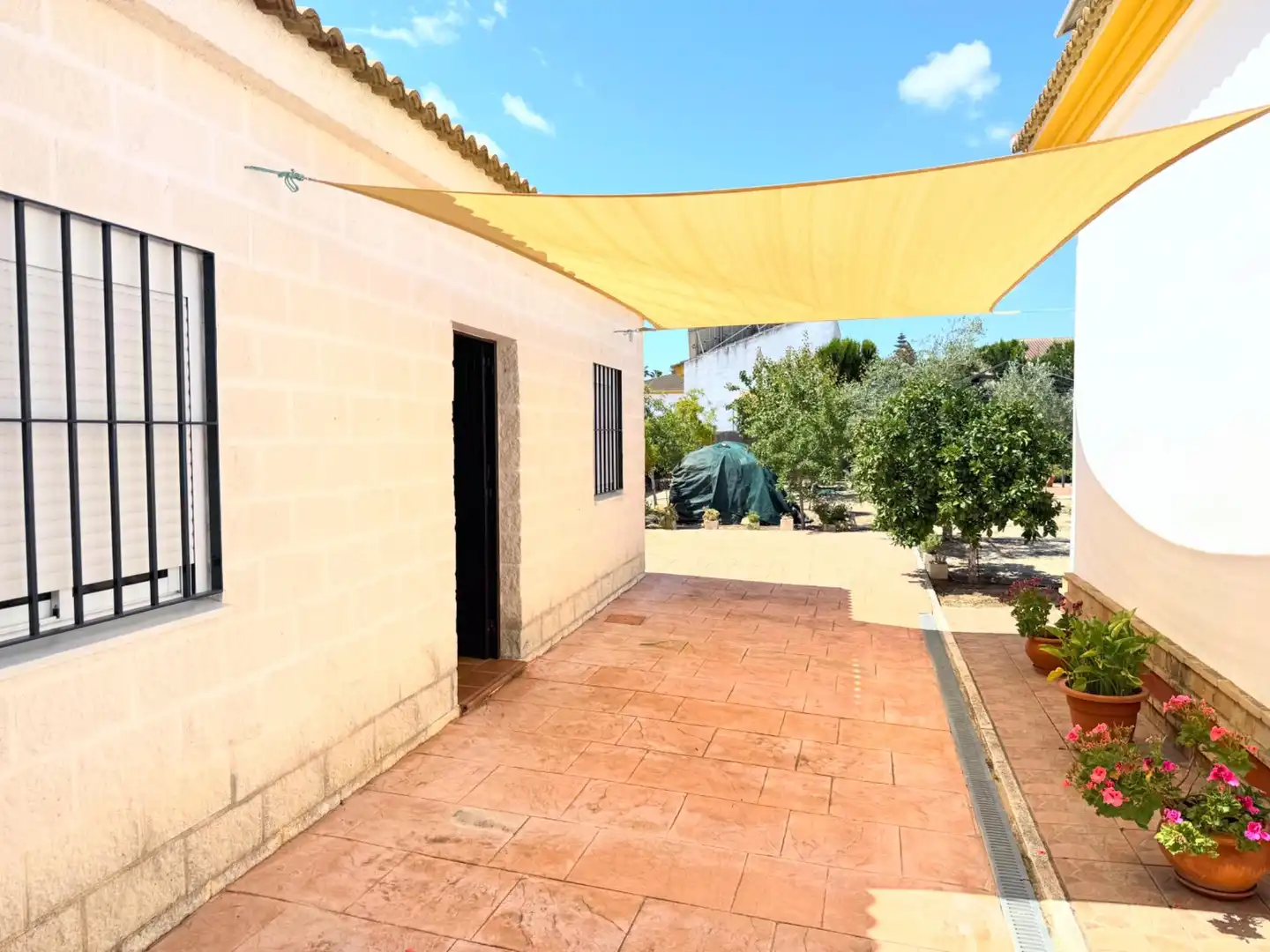 Terrace of Houses for sale in Hinojos  with Air Conditioner, Heating and Private garden