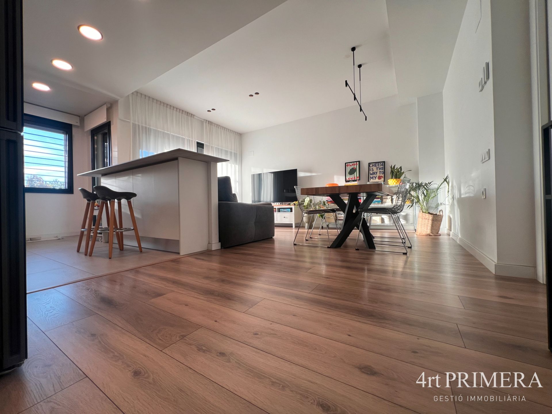 Living room of Flat for sale in Granollers  with Air Conditioner, Heating and Parquet flooring
