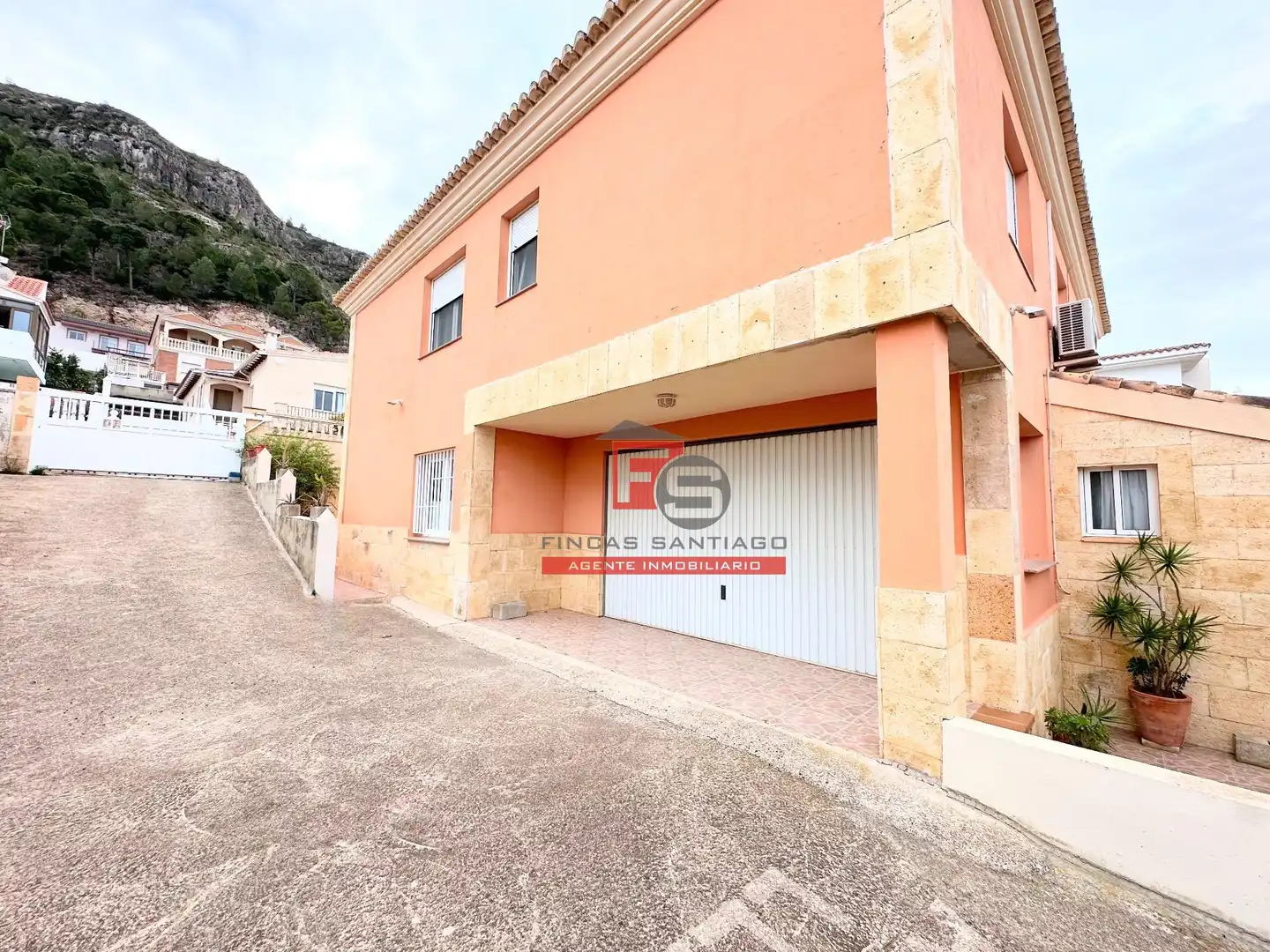 Vista exterior de Casa o xalet en venda en Cullera amb Jardí privat, Terrassa i Traster