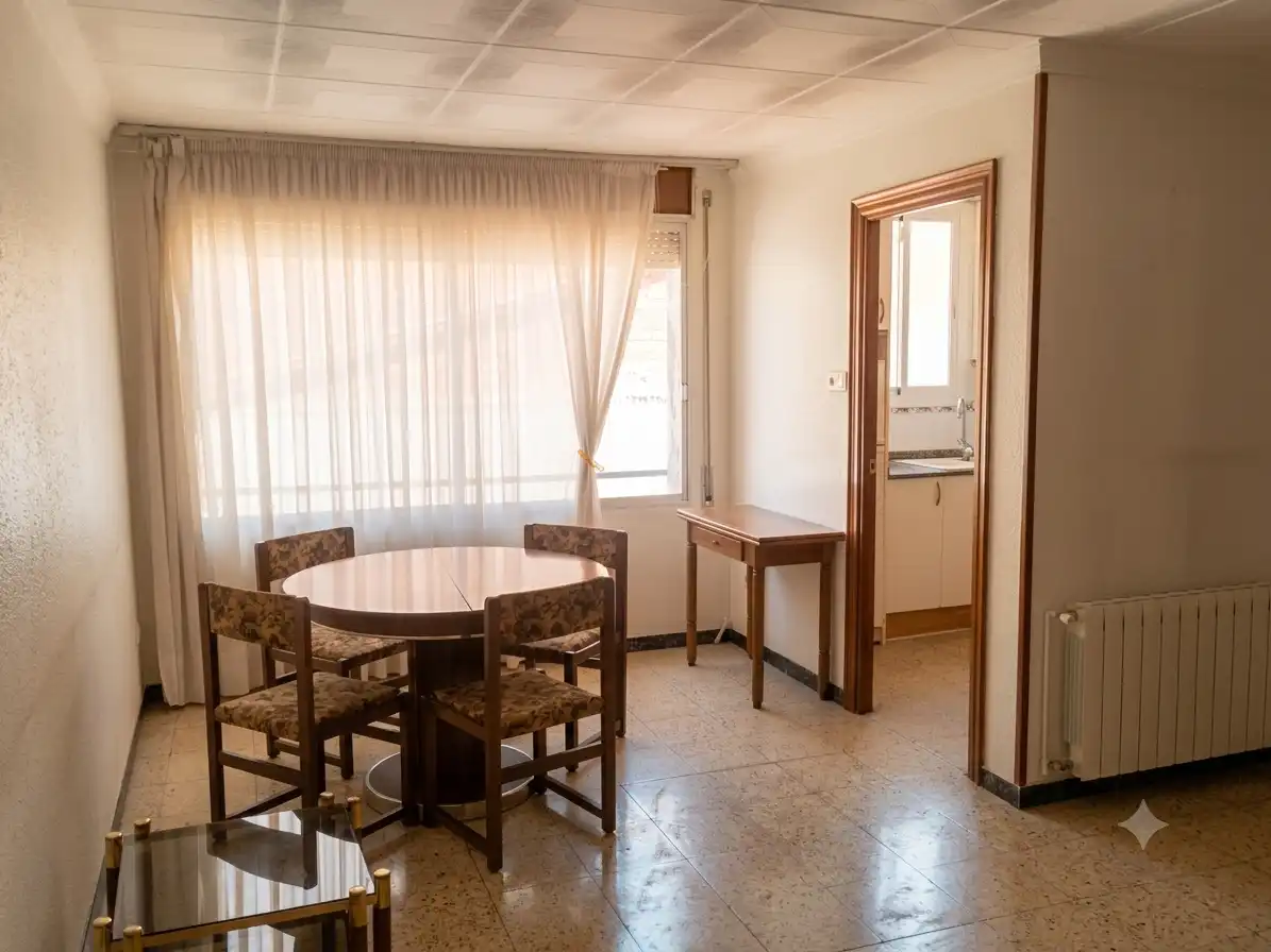 Flat for sale in Carrer del Bages, imagen 2