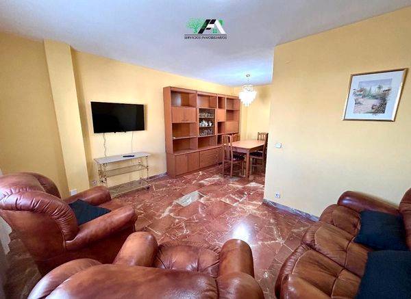 Piso en Alquiler en Calle la Libertad en Baeza