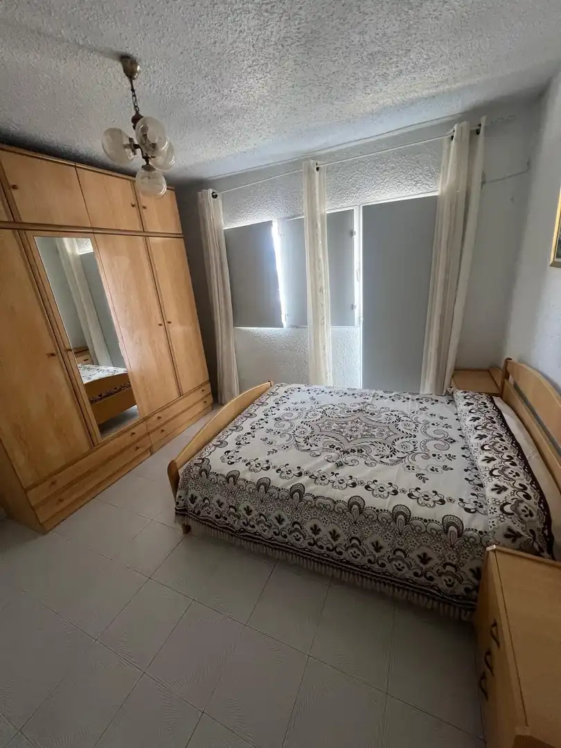 Habitación de Apartamento en venta en Benidorm con Terraza y Amueblado