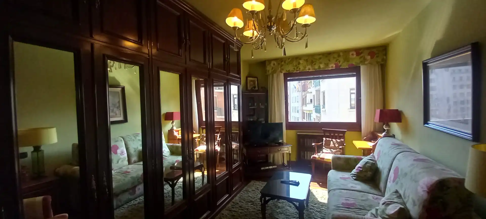 Sala de estar de Piso en venta en Gijón  con Calefacción, Parquet y Terraza
