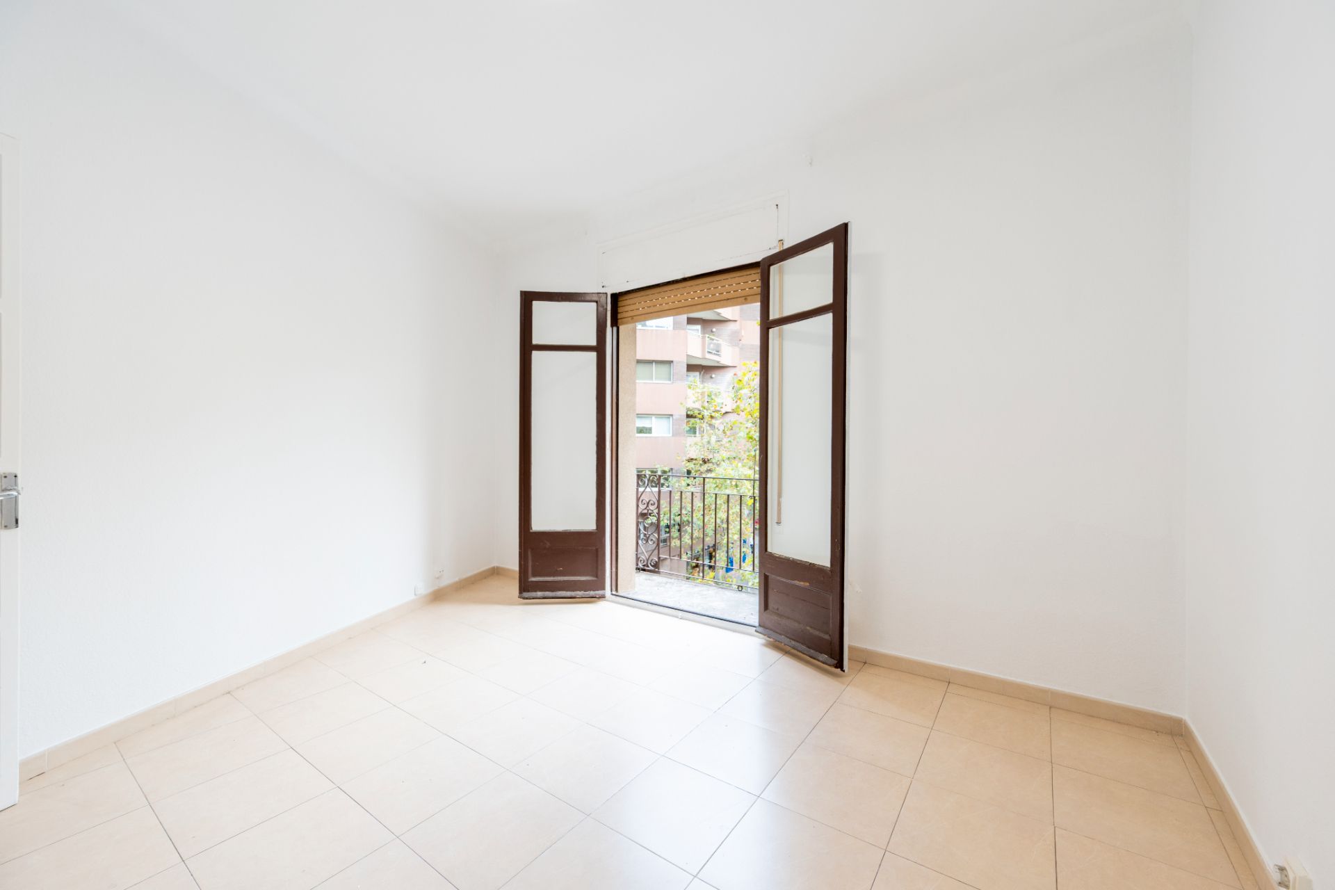 Piso en venta en  Barcelona Capital con Balcón