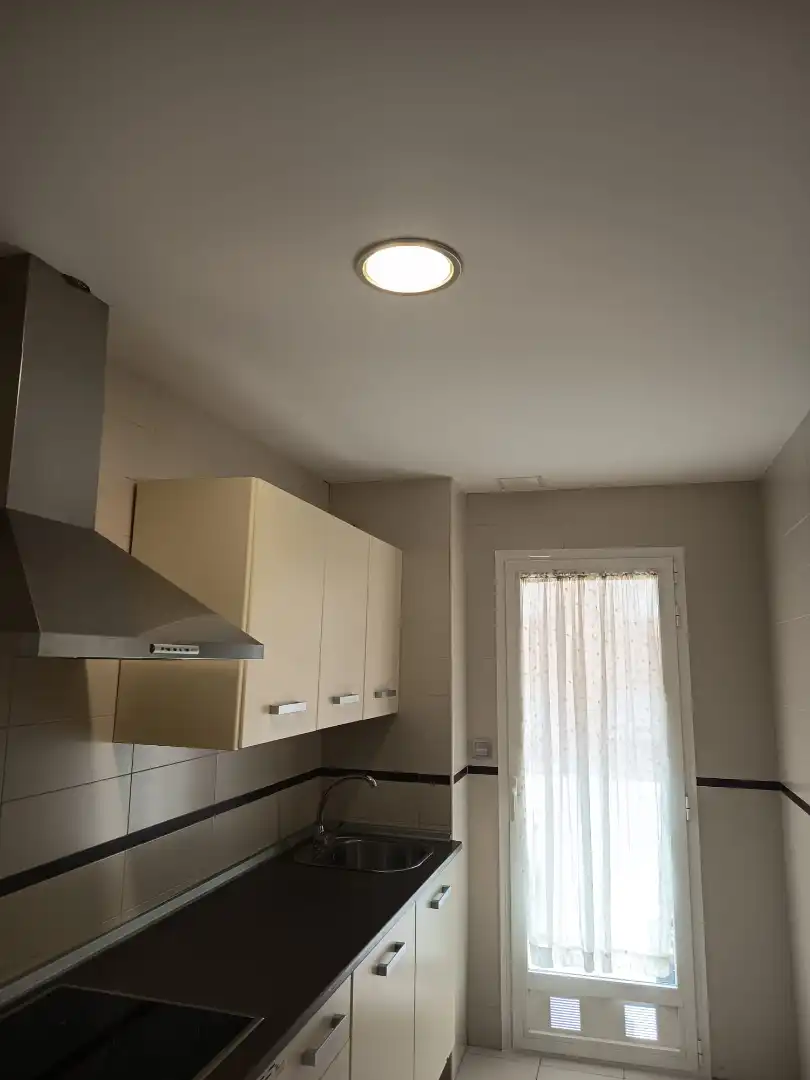 Kitchen of Flat for rent in Badajoz  with Parquet flooring, Furnished and Oven
