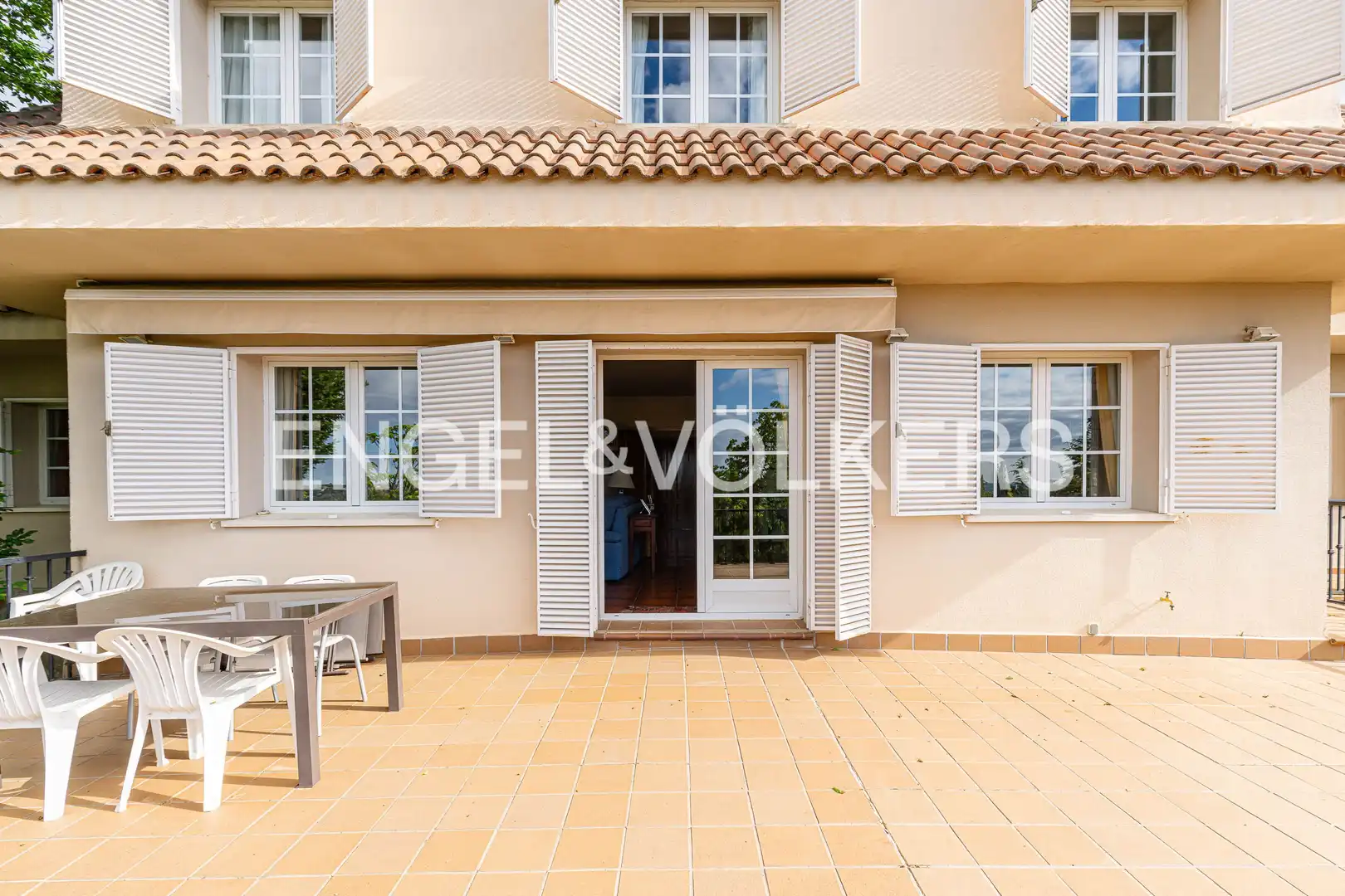 Terrassa de Casa o xalet en venda en Torrelodones amb Calefacció, Jardí privat i Terrassa