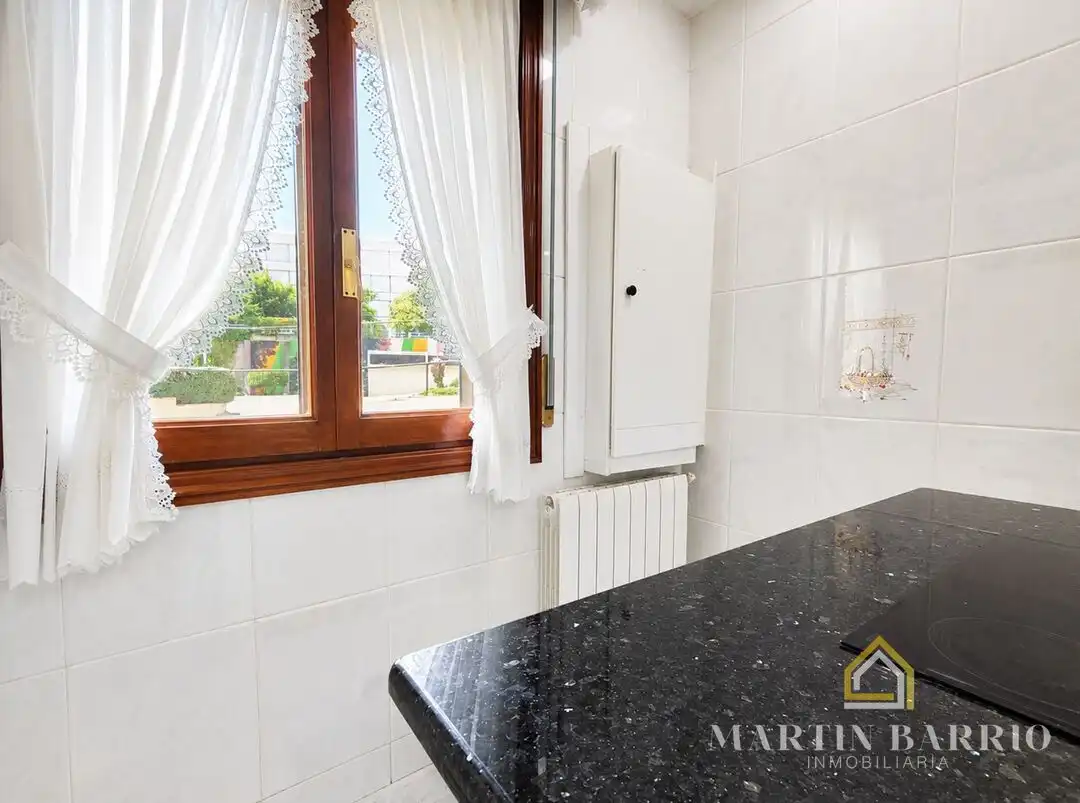 Flat with terrace for sale in Miguel de Cervantes Kalea, imagen 25