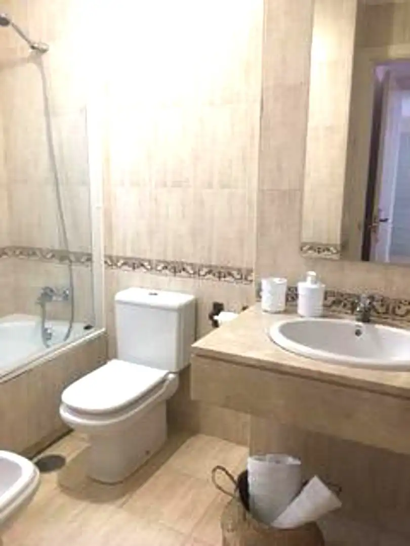 Apartamento con piscina en venta en Calahonda, imagen 11