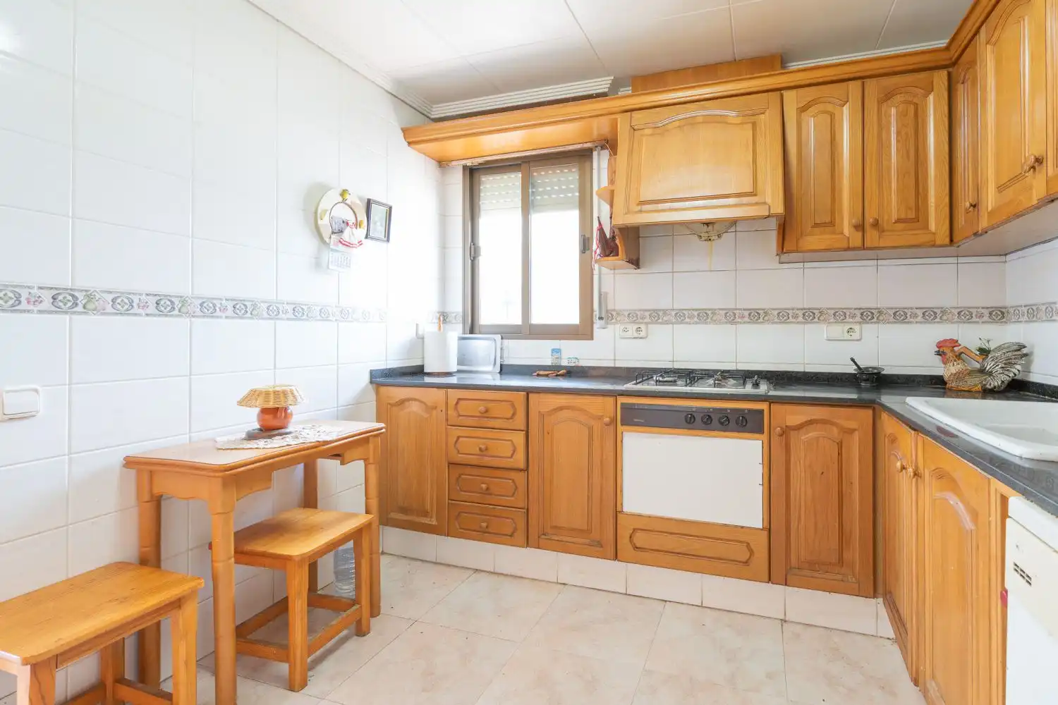 Cuina de Casa o xalet en venda en La Ràpita amb Aire condicionat, Terrassa i Balcó