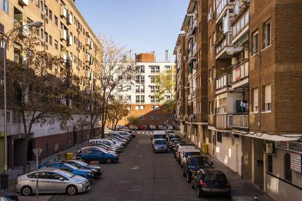 Vista exterior de Piso en venta en Madrid