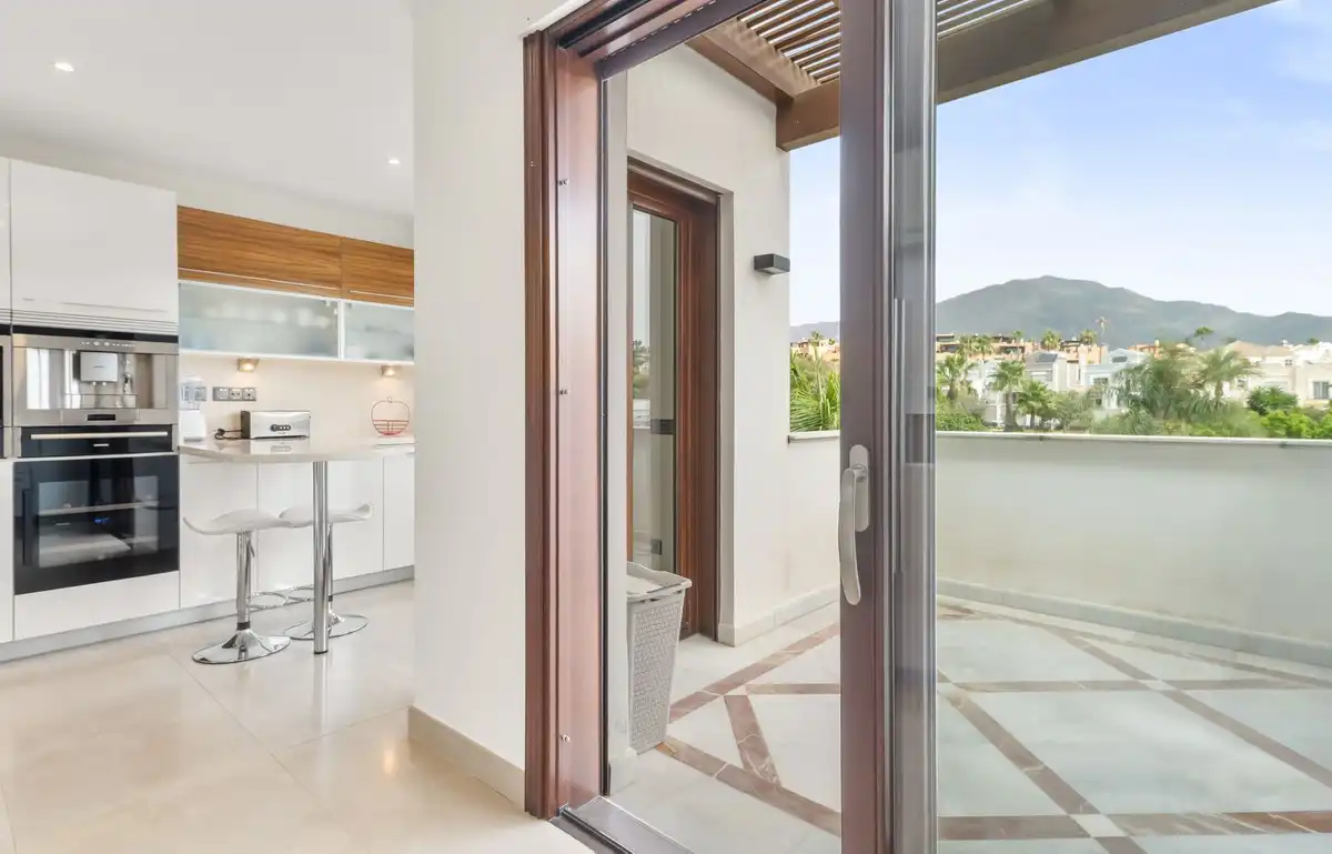 Duplex avec piscine à vendre à Estepona Pueblo, imagen 11
