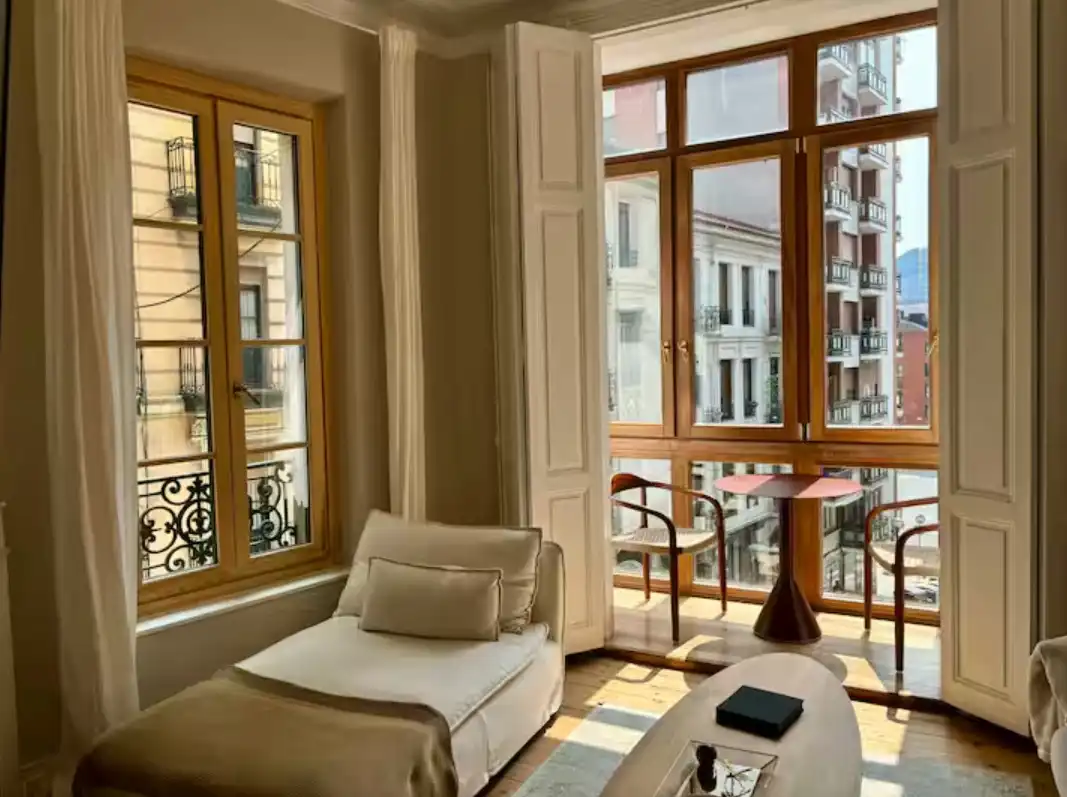 Living room of Apartments for rent in Bilbao   with Air Conditioner, Heating and Parquet flooring