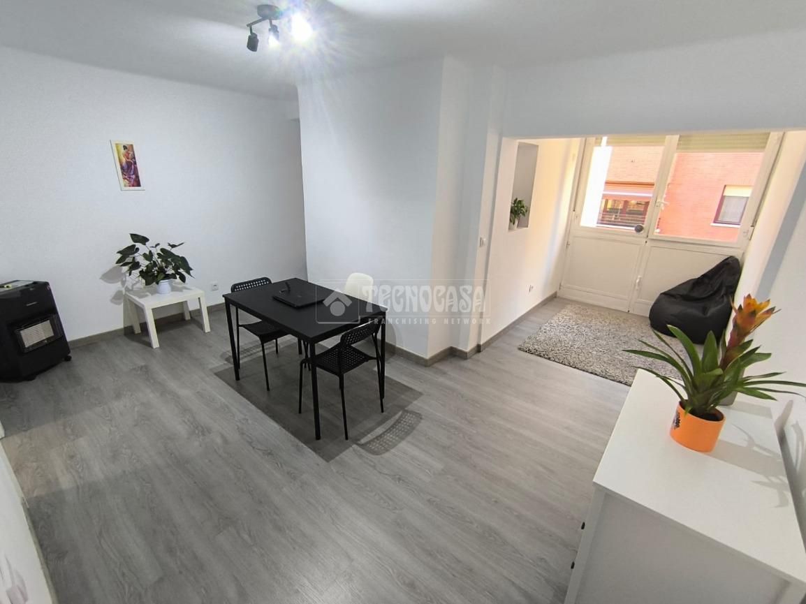 Flat for sale in  Madrid Capital  with Terrace