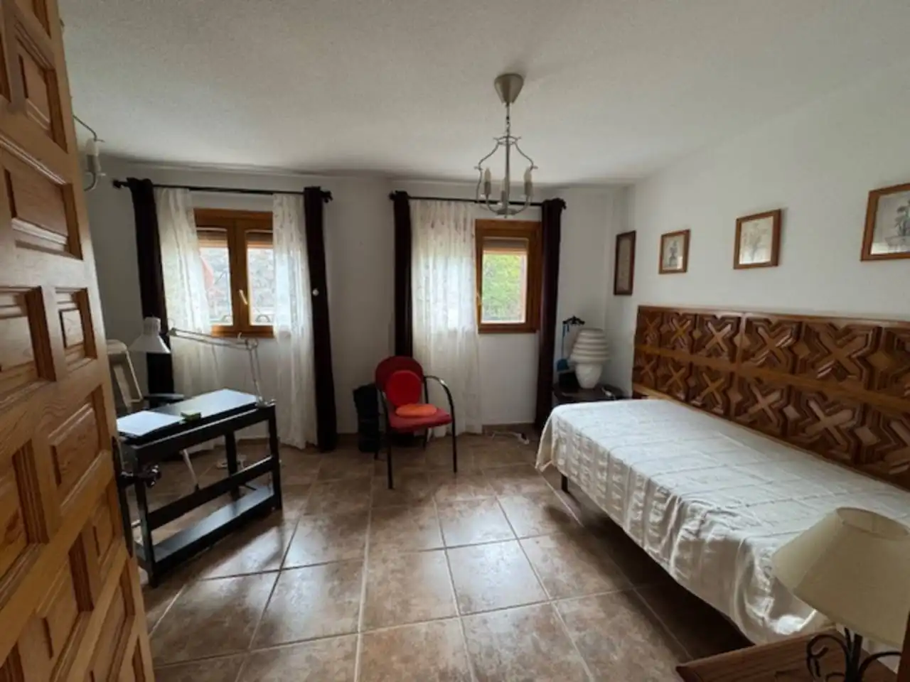 Dormitori de Casa o xalet en venda en El Cardoso de la Sierra amb Calefacció i Moblat