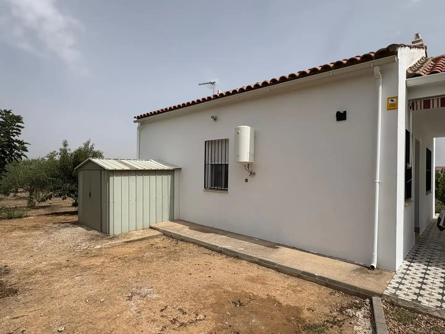 Vista exterior de Casa o chalet en venta en Don Benito con Aire acondicionado y Piscina