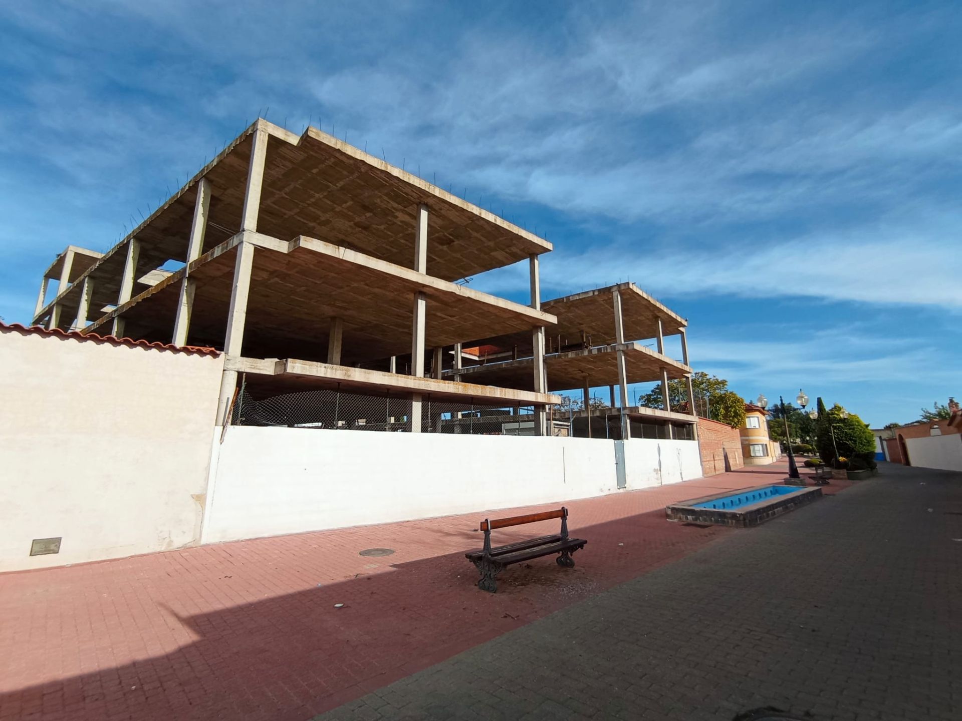 Vista exterior de Edifici en venda en Argamasilla de Alba