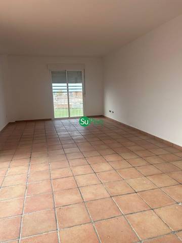 Piso en Alquiler en Calle Alegría, 14 en Santa Olalla