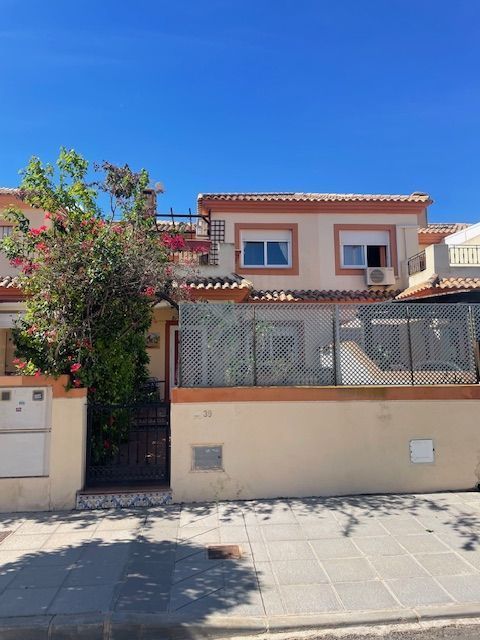 Vista exterior de Finca rústica en venda en Pilar de la Horadada amb Calefacció, Jardí privat i Terrassa