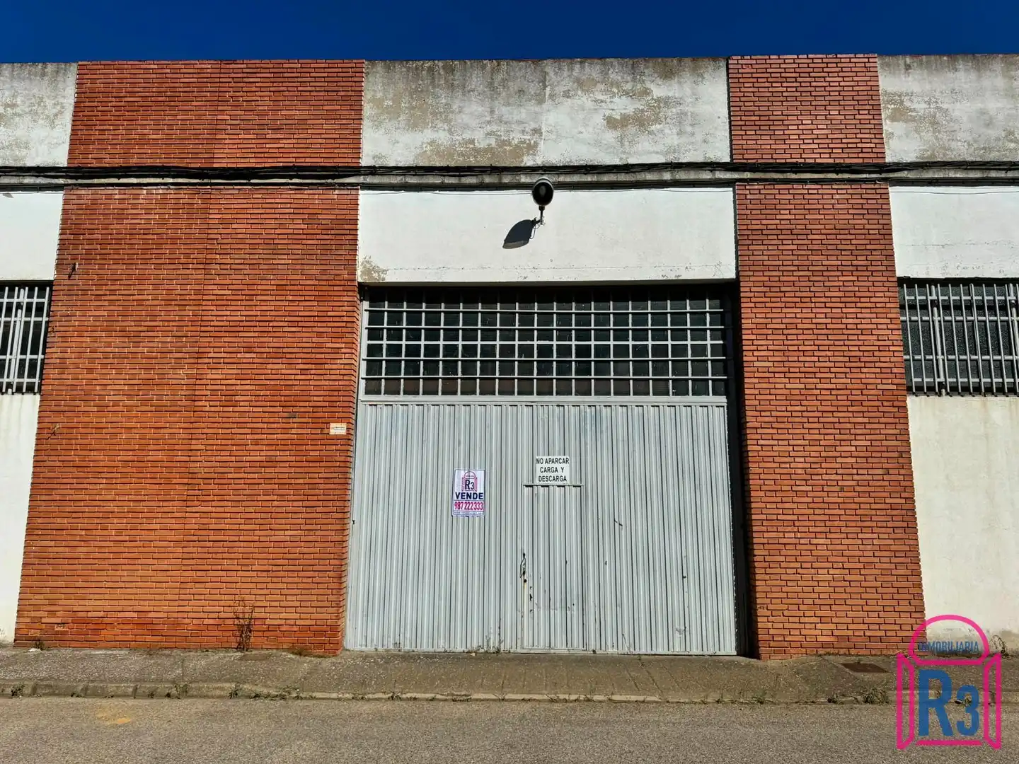 Nau industrial en venda a Santo Martino