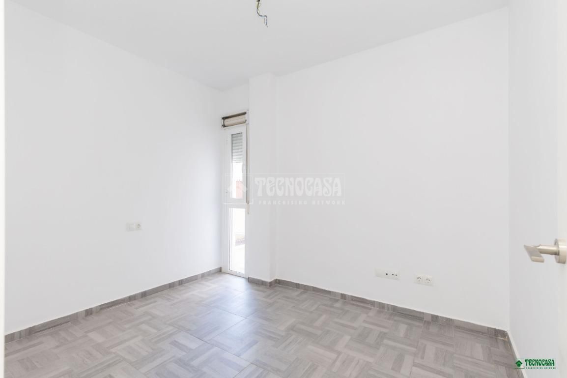 Piso en venta en Costacabana - Loma Cabrera