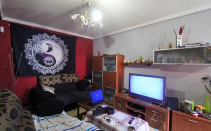 Living room of Flat for sale in Burjassot  with Heating and Balcony