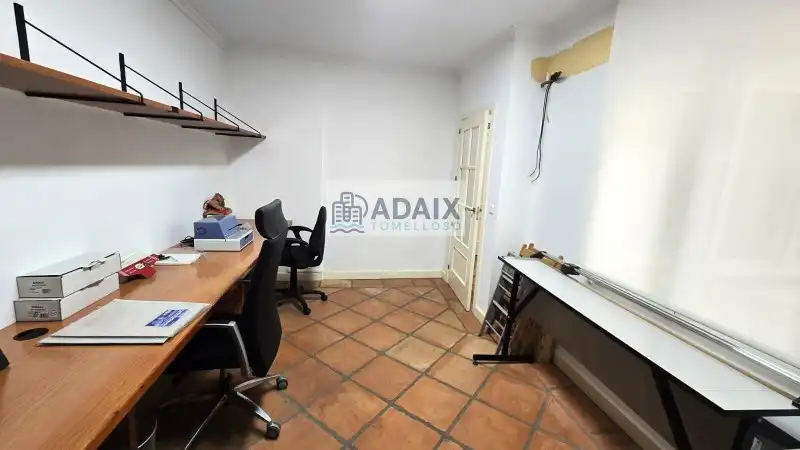 Wohnung zum Verkauf in Tomelloso mit Klimaanlage und Terrasse