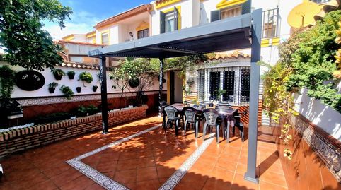 Foto 3 de Casa adosada en venda a Caballero Bonald - San José Obrero - Guadalcacín, Jerez de la Frontera