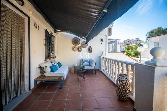 Casa-chalet en Alquiler en Cabo Cervera