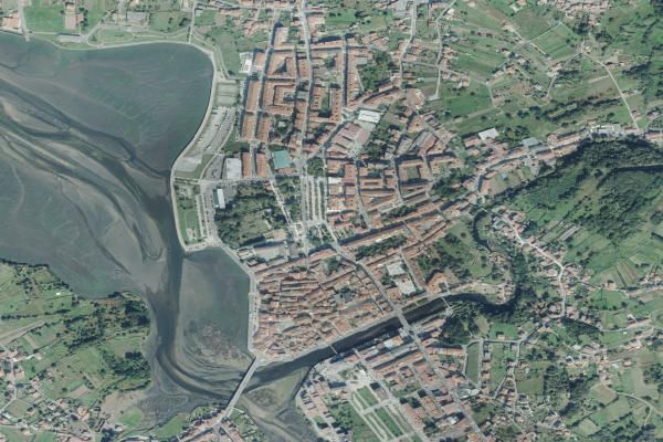 Pis en venda en Noia