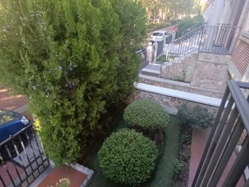 Jardí de Casa adosada en venda en La Vega