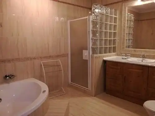 Baño de Casa adosada en venta en Villasequilla con Aire acondicionado y Terraza