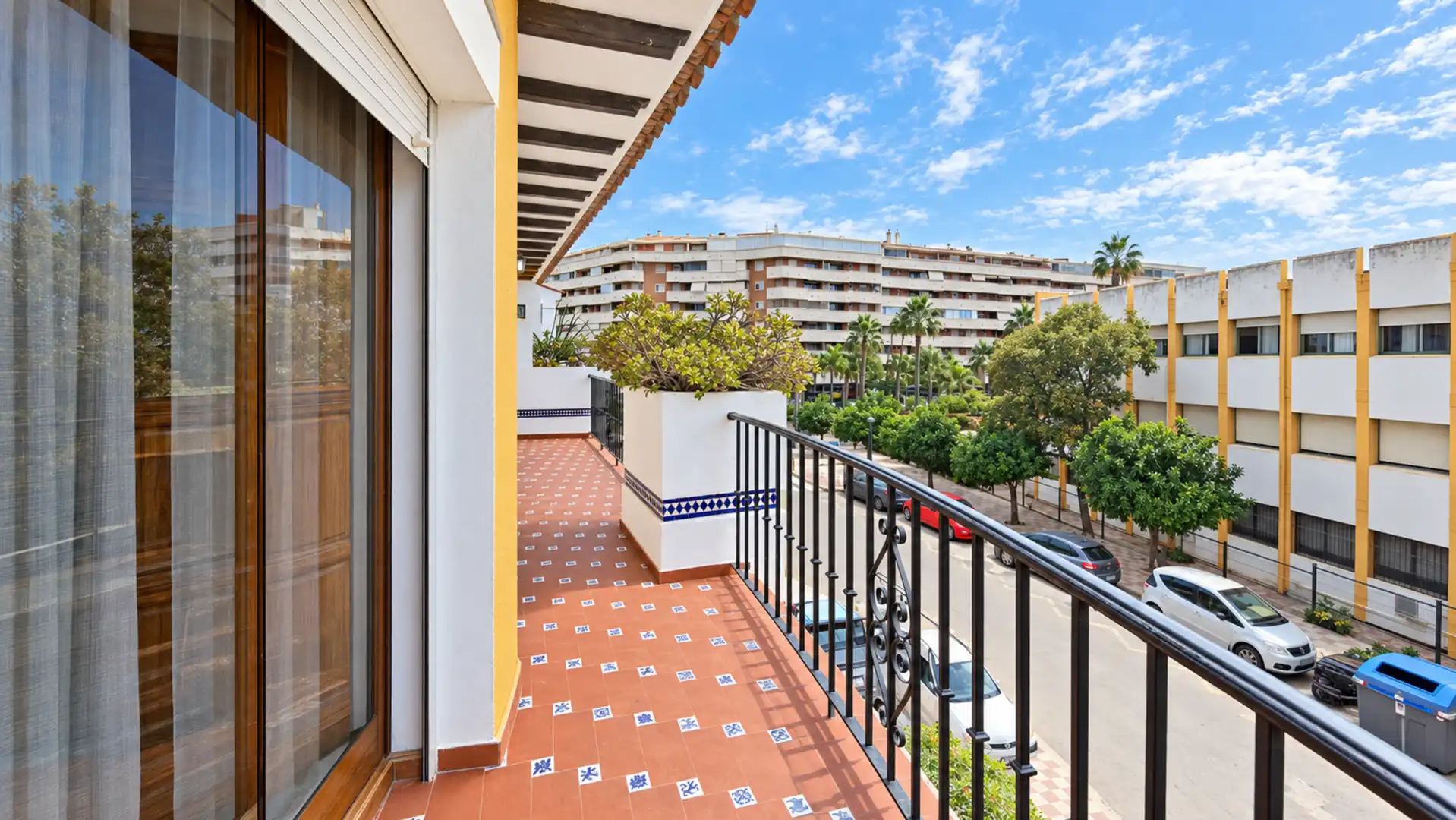 Casa aparellada en venda a Estepona Pueblo, imagen 3