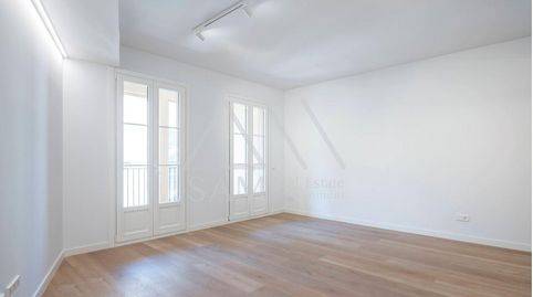 Foto 3 de Piso en venta en El Raval, Barcelona Capital