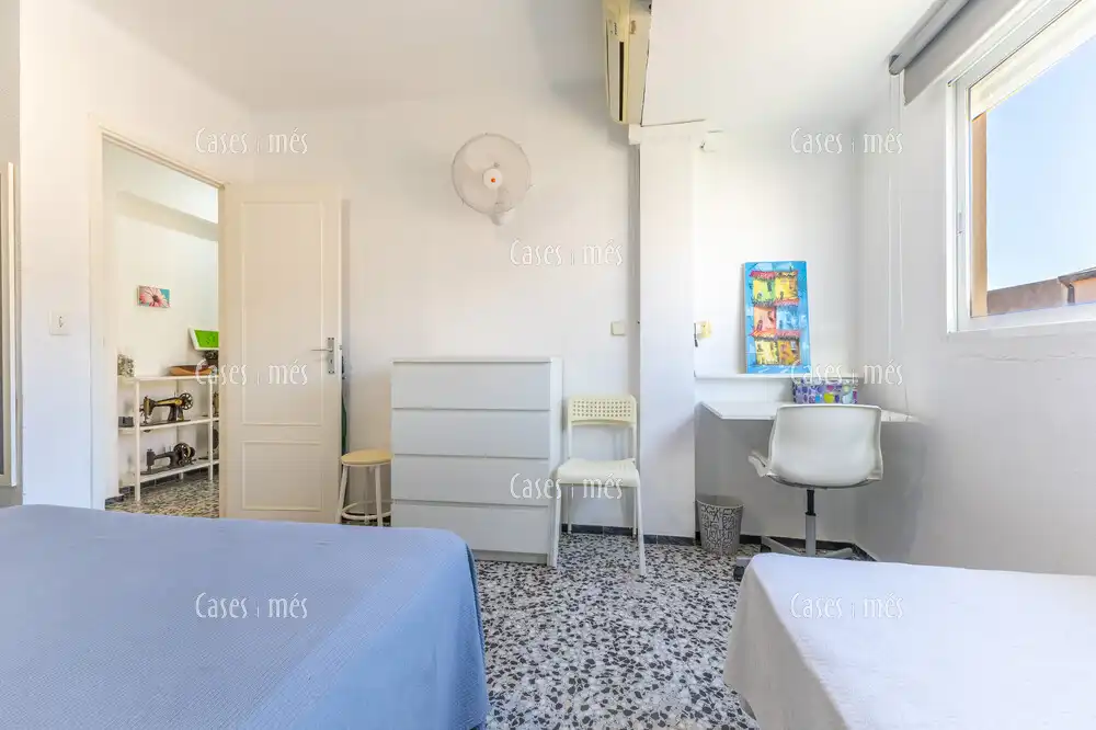 Habitación de Apartamento en venta en La Pobla de Farnals con Terraza, Amueblado y Piscina comunitaria