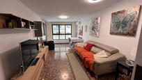 Sala d'estar de Pis en venda en Alzira amb Aire condicionat, Terrassa i Balcó