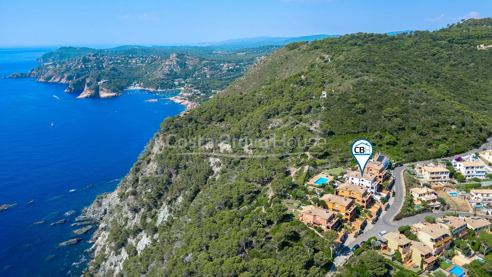 Vista exterior de Casa adosada en venda en Begur amb Aire condicionat, Calefacció i Jardí privat