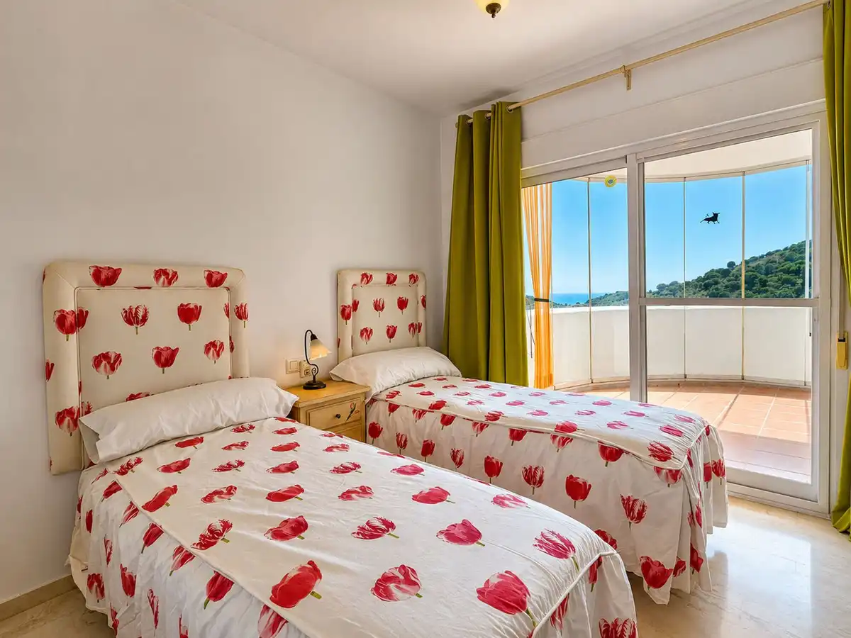 Bedroom of Apartments for sale in Mijas  with Air Conditioner, Heating and Terrace