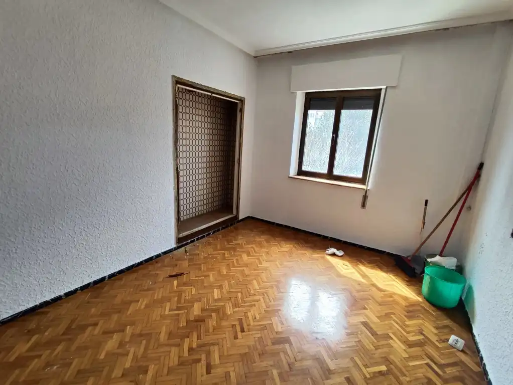 Bedroom of Flat for sale in Gijón 
