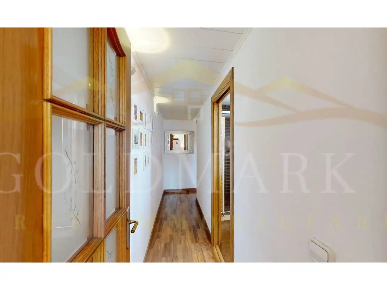 Piso en venta en Sant Vicenç Dels Horts con Aire acondicionado, Calefacción y Parquet