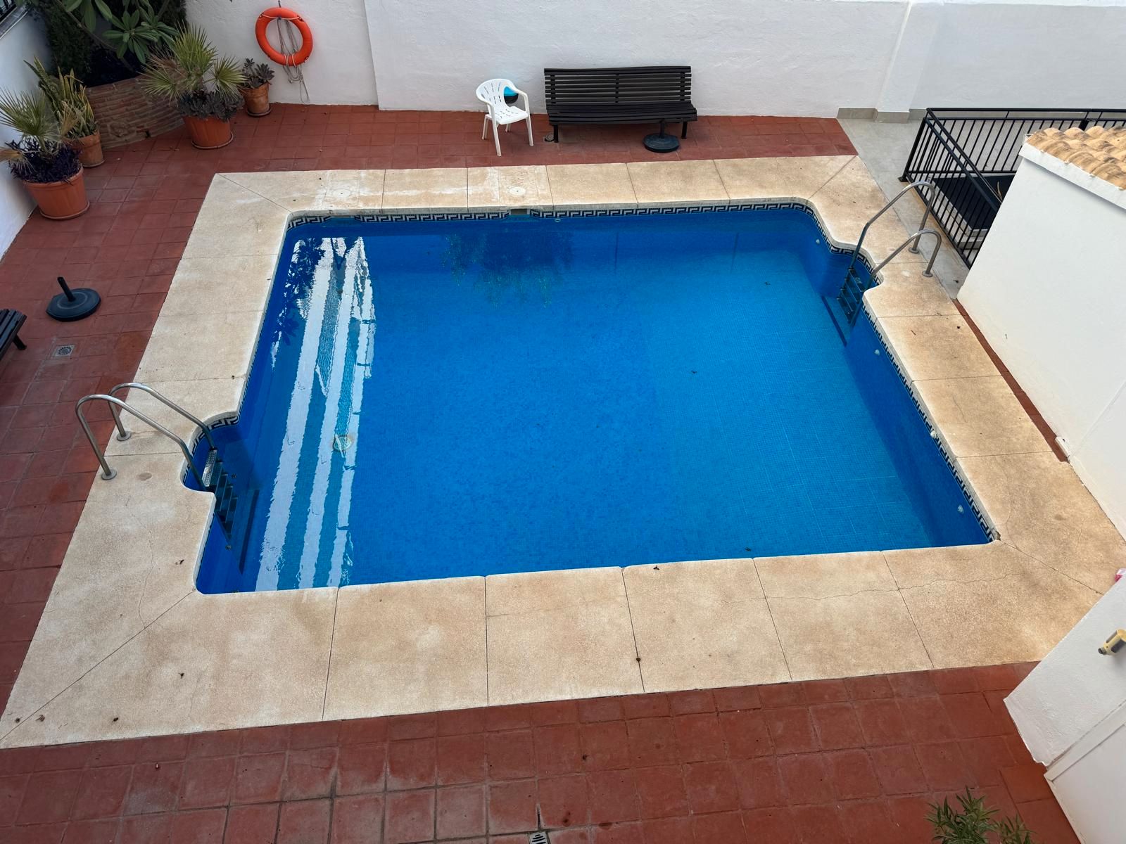 Piscina de Apartamento en venta en Fuengirola con Aire acondicionado, Balcón y Piscina comunitaria
