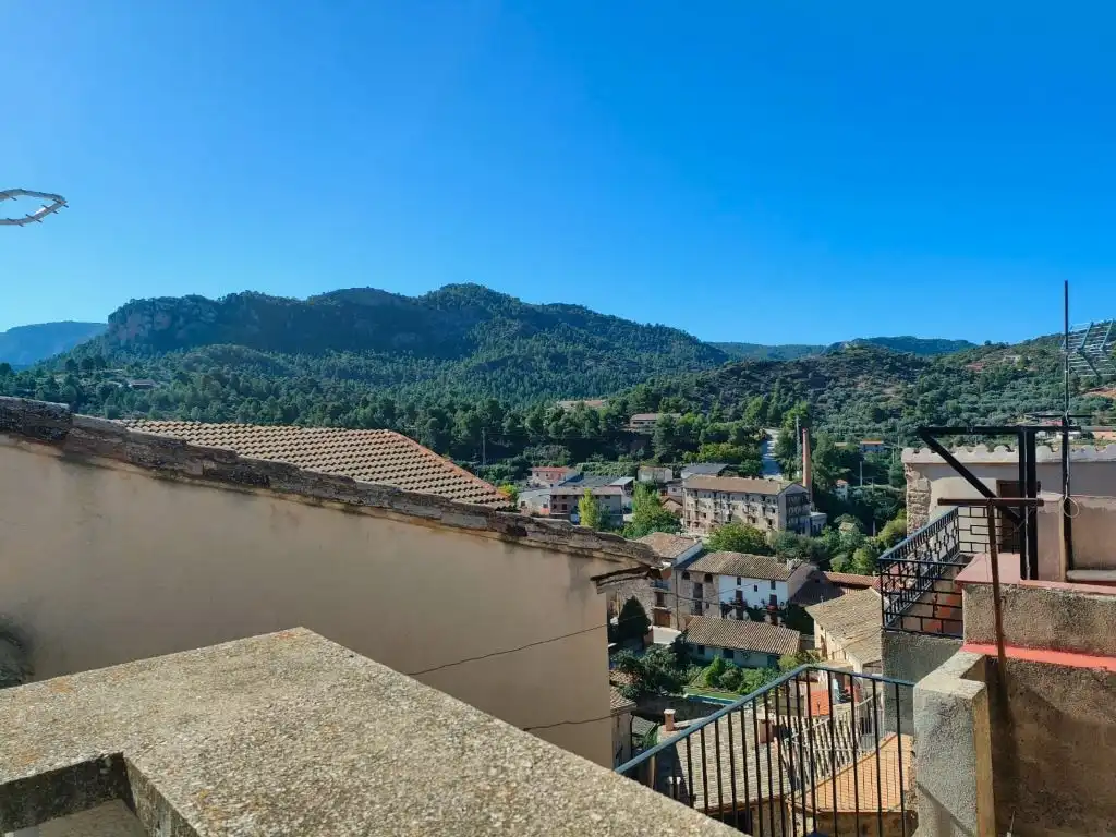Vista exterior de Casa adosada en venta en Beceite con Terraza
