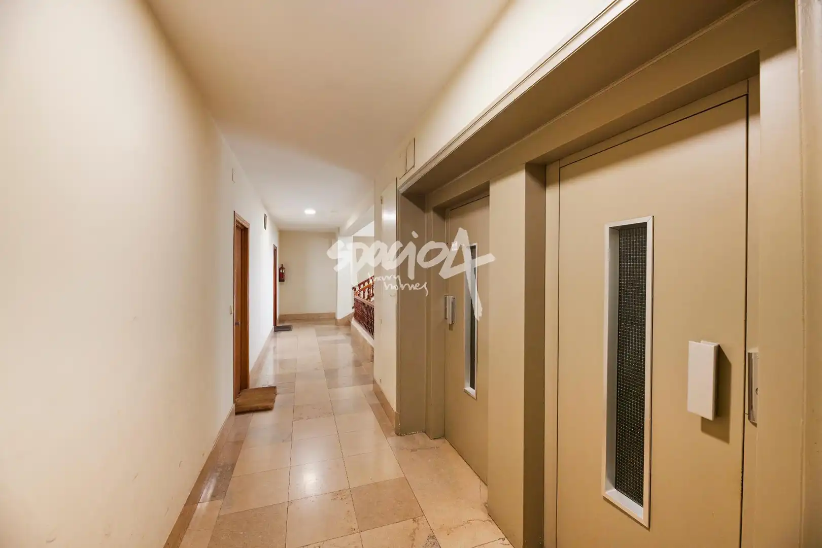 Wohnung zum Verkauf in Madrid mit Klimaanlage und Heizung