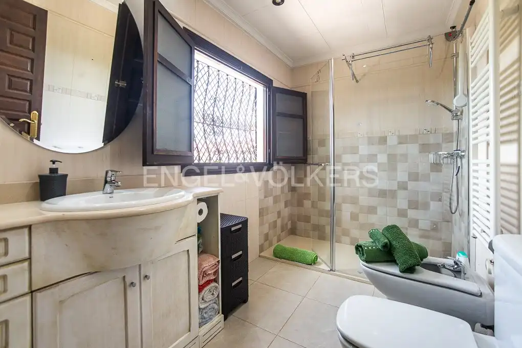 Baño de Casa o chalet en venta en Vinaròs con Aire acondicionado, Calefacción y Jardín privado