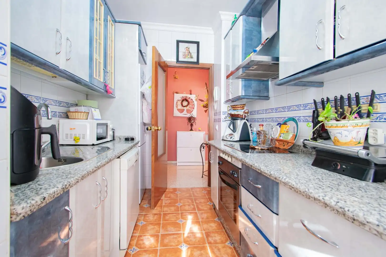 Cocina de Piso en venta en Sevilla con Aire acondicionado, Terraza y Trastero