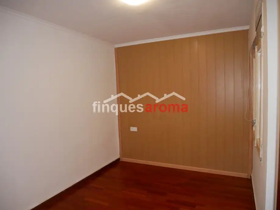Flat for rent in Carrer Avenir, Valls