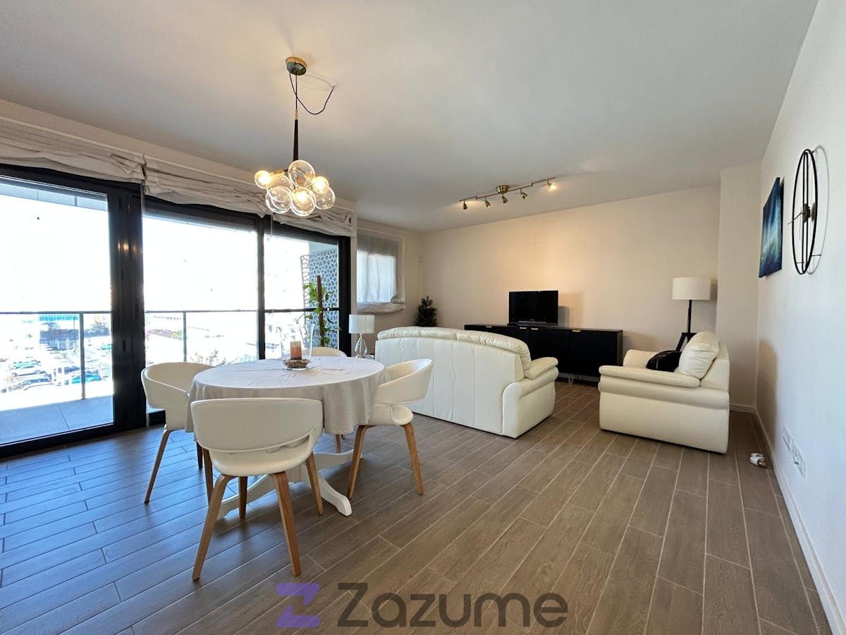 Sala d'estar de Pis de lloguer en  Granada Capital amb Aire condicionat, Calefacció i Jardí privat