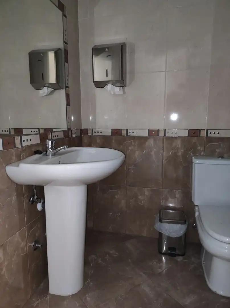 Local comercial en venda a Oviedo - CL VICTOR CHAVARRI 21, imagen 17