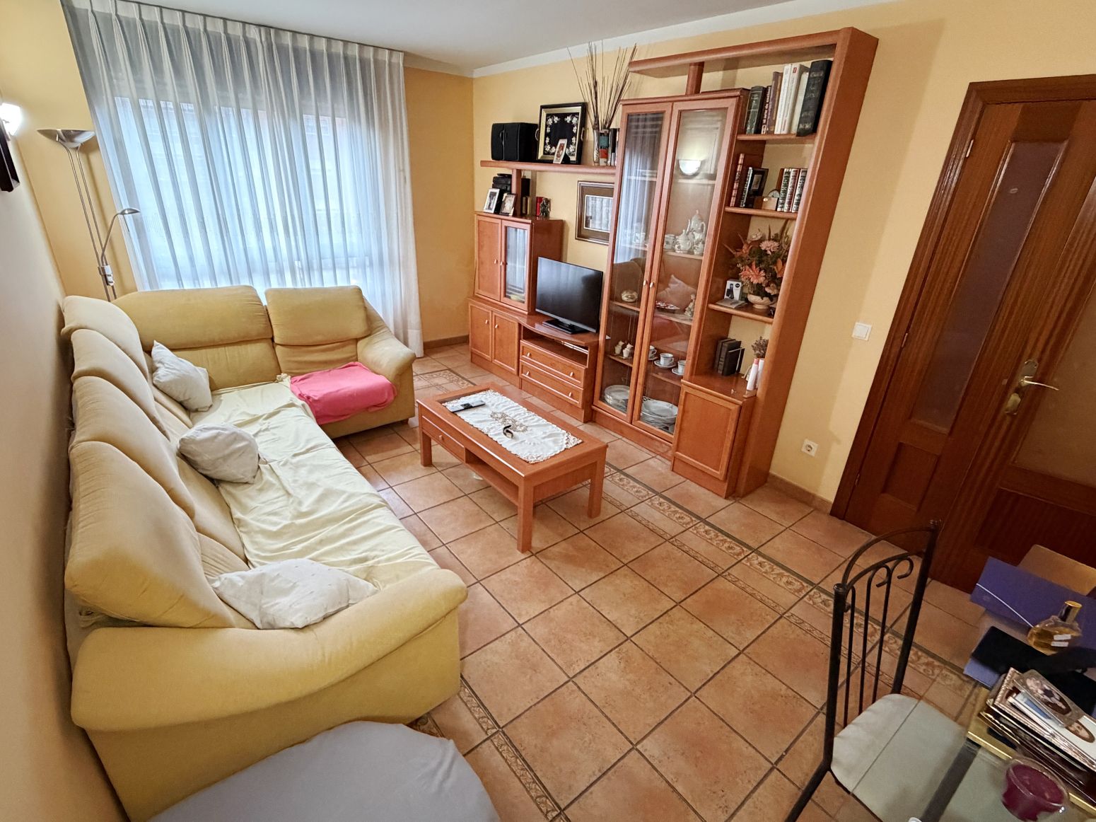 Sala d'estar de Pis en venda en Castrillón amb Calefacció i Terrassa