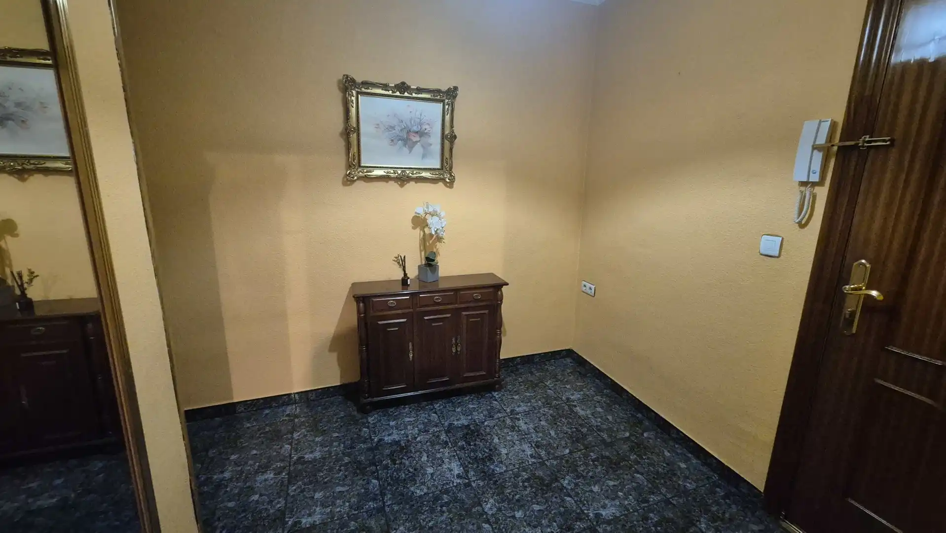 Flat for sale in Villena  with Storage room