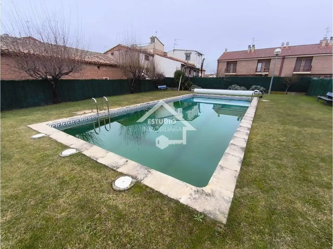 Piscina de Casa o chalet en venta en Canillas de Río Tuerto con Calefacción, Jardín privado y Parquet
